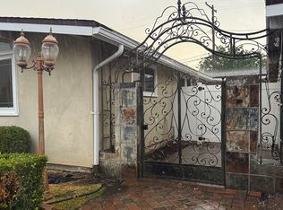 100 S Vincent Ave, West Covina, CA 91790