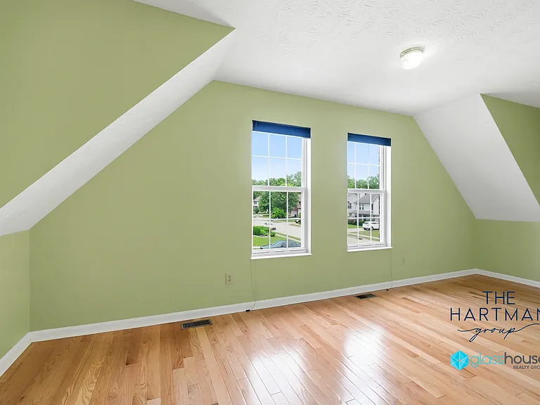 990 Mistic Ln — Photo 29