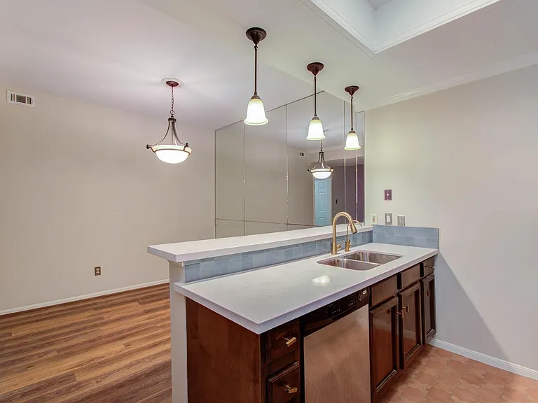 11711 Memorial Dr #188 — Photo 5