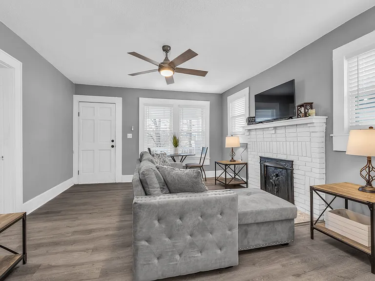 3402 Dodson Ave — Photo 5
