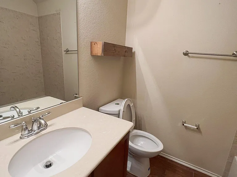1417 Christina Creek Dr — Photo 8
