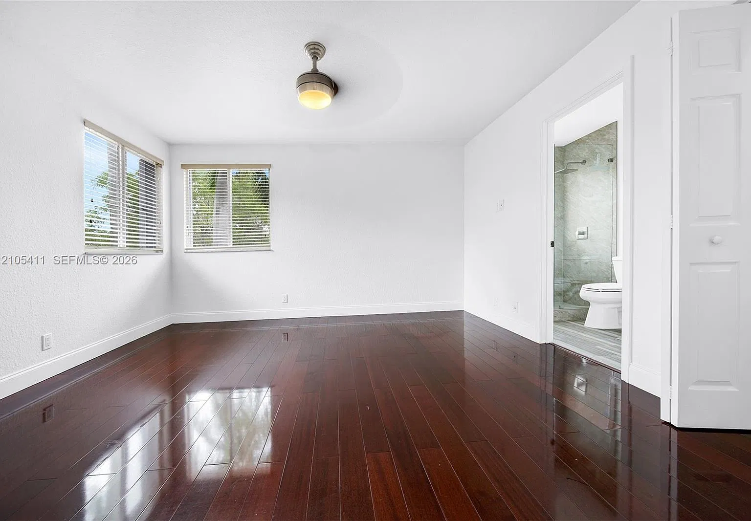 1058 Golden Cane Dr — Photo 3