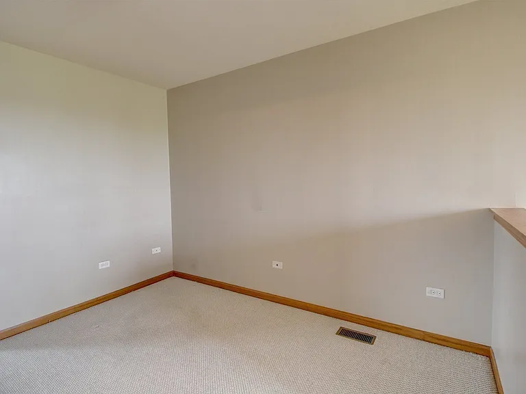 238 S Alder Creek Dr — Photo 9