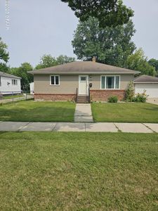 1009 S 11th St, Grand Forks, ND, 58201