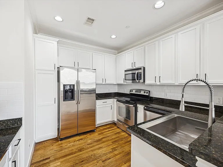 3001 Murworth Dr #1306 — Photo 12