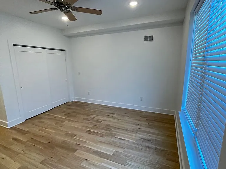2404 Master St #2 — Photo 23