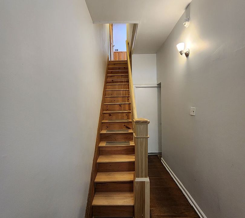 1st image of 1521 Green St Unit 2