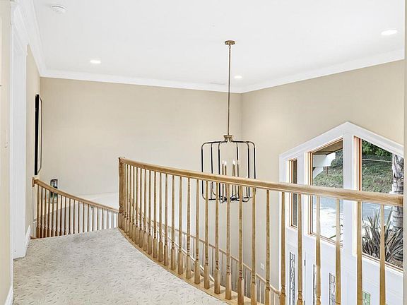 4th image of 17776 Sweetbriar Pl