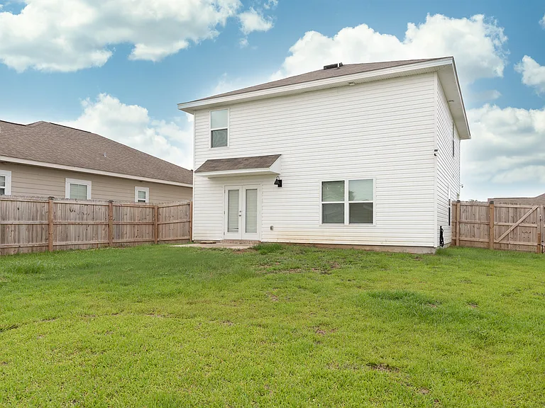 5720 Blackhorse Cir — Photo 30