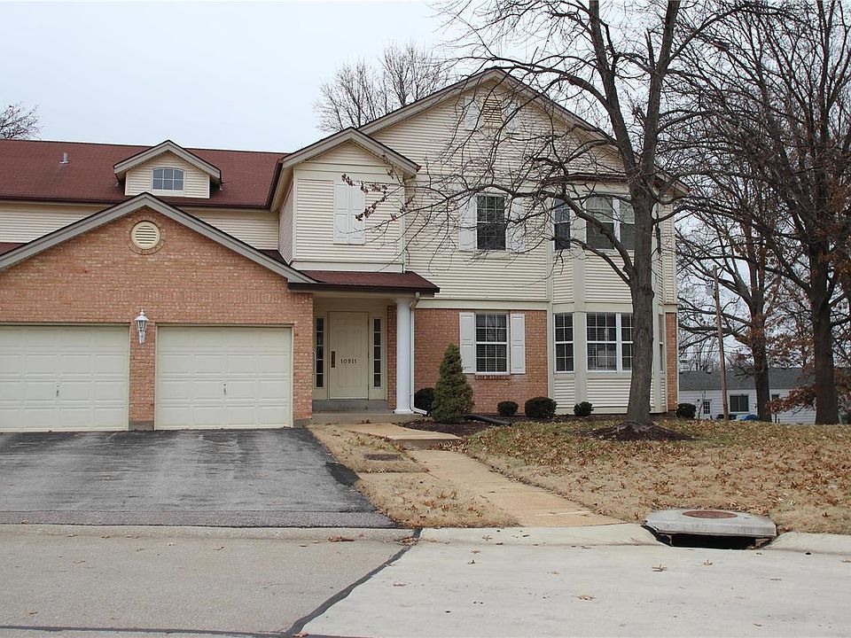 1st image of 10911 Village Grove Dr APT B