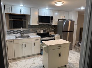 4896 Race Rd, Cincinnati, OH 45211