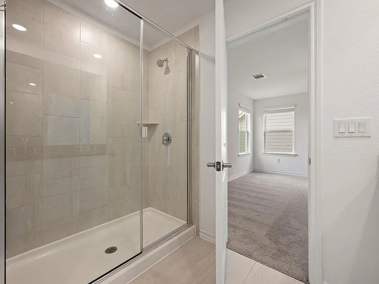2902 Tavern Dr — Photo 23