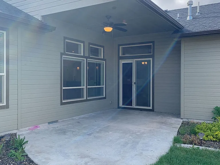 2835 NW 12th Dr — Photo 13