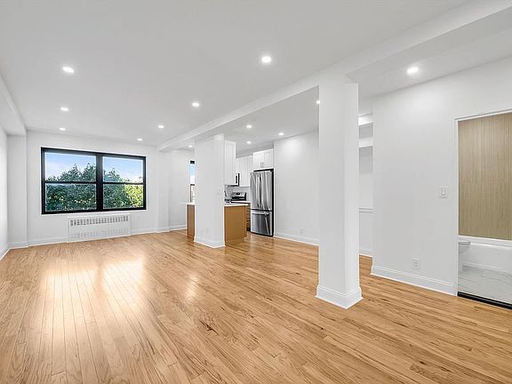 5th image of 9972 66th Rd APT 5AA