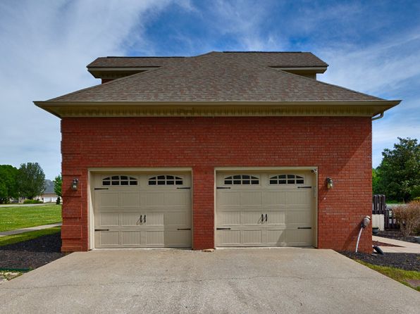 112 Chadwick Farms Dr, Fayetteville, TN 37334