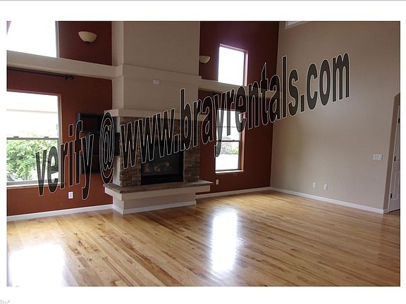 1401 Catalina Ave. fireplace