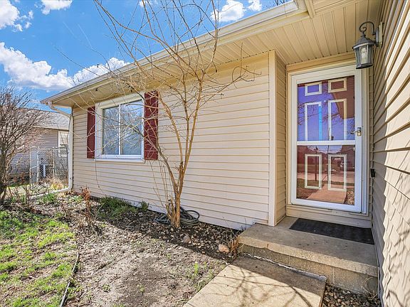 5th image of 1303 Greenridge Dr
