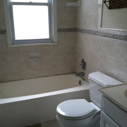7306 Harlow - Bathroom