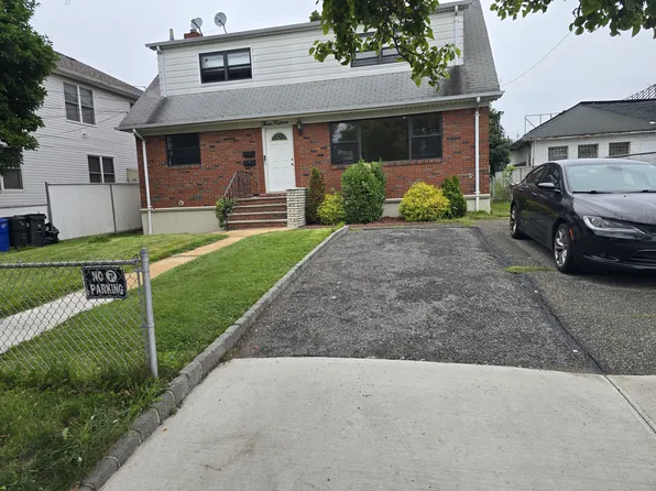 315 Delaware Ave #A, Staten Island, NY 10305
