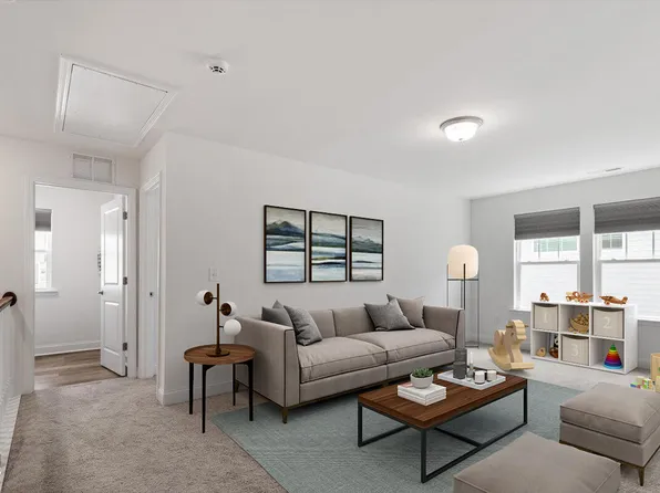 170 Creekhaven Dr, Angier, NC 27501