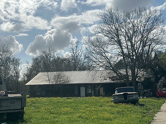 2nd image of 313 Hardware Rd