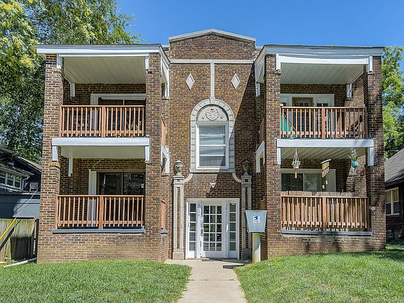 3rd image of 3809 & 3811 Mercier St #16068303
