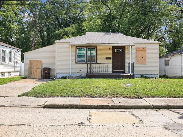 458 Plaza Ave, Saint Louis, MO 63135