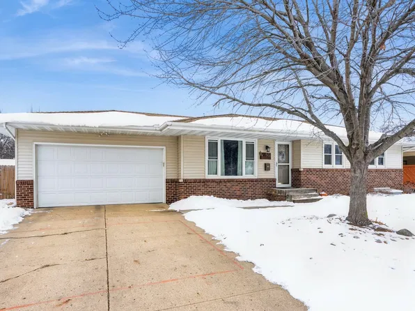 502 SE 11th St, Ankeny, IA 50021
