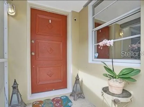 1431 S Palmway, Lake Worth, FL 33460