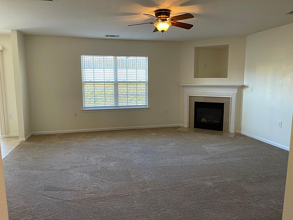 4th image of 14113 Waterlyn Dr