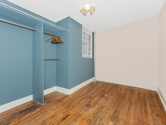 4th image of 155 E 2nd St APT 3A
