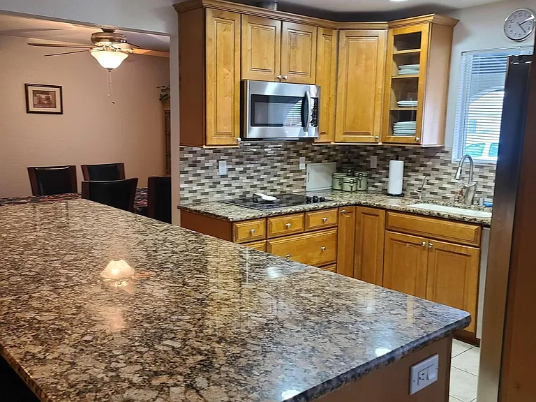 415 Corvair Dr — Photo 4