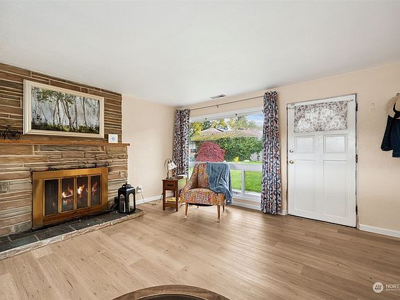2nd image of 8021 S Fawcett Avenue