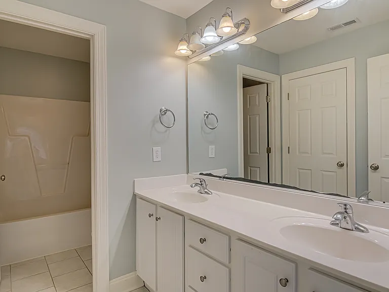 5708 Mabe Dr — Photo 22