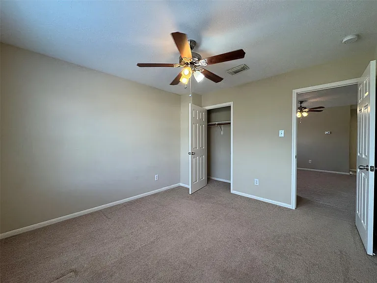 2515 Ember Canyon Ln — Photo 33