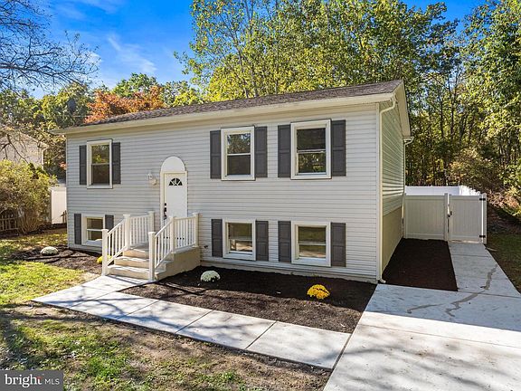 5th image of 716 6th Rd