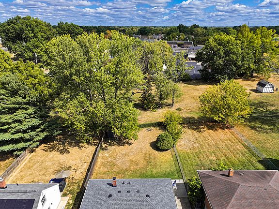 5th image of 14 Orchard Dr