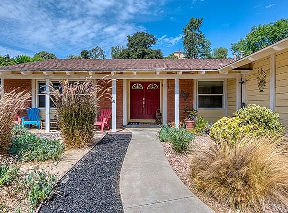 3rd image of 25035 El Cortijo Ln