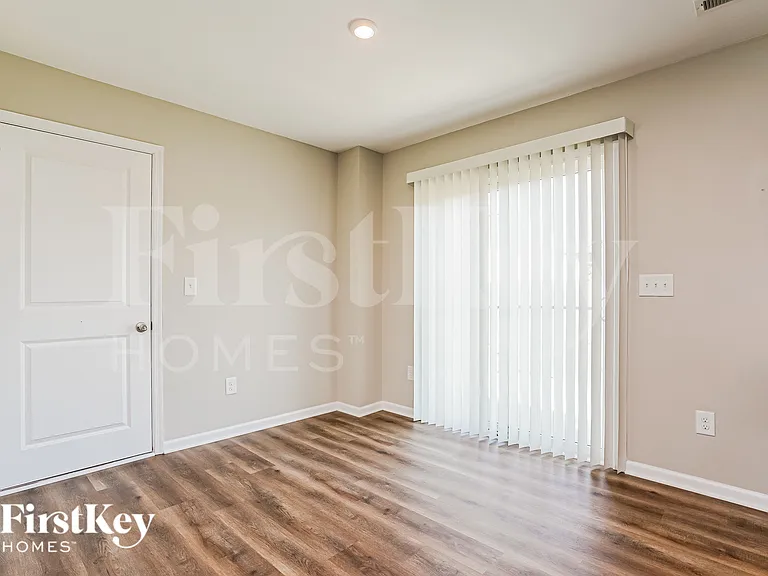 14 Windchime Ct — Photo 6