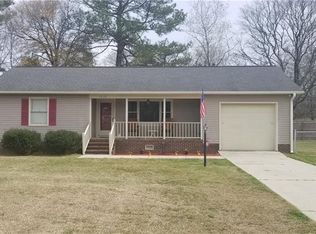 1322 Dobbin Holmes Rd, Eastover, NC 28312