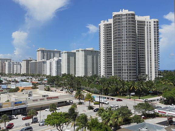5th image of 3031 N Ocean Blvd APT 907