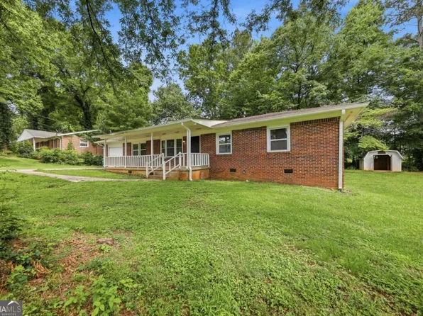 2463 Montezuma Cir, Ellenwood, GA 30294