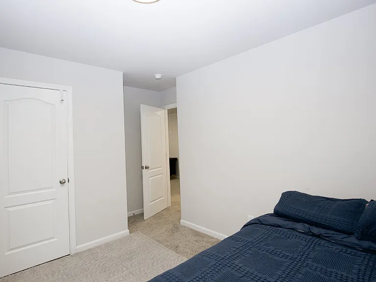 429 Century Ln — Photo 35