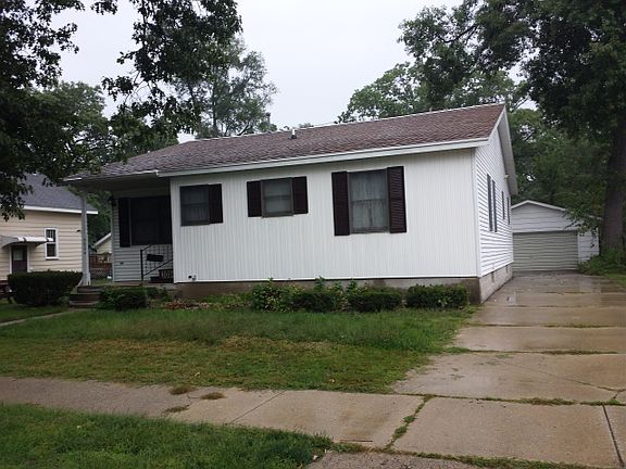4th image of 3034 Leahy St
