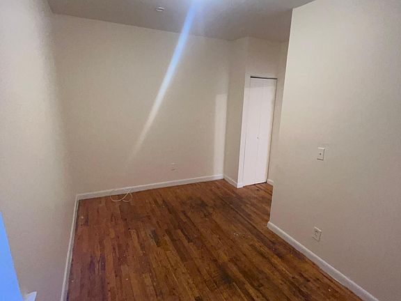 4th image of 125 Yonkers Ave #3R