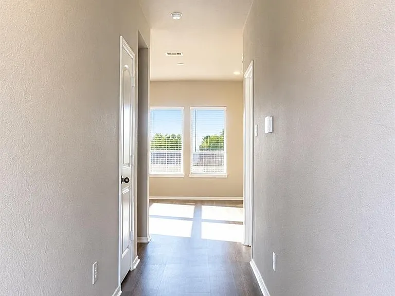 21422 Chester Cliff Ln — Photo 5