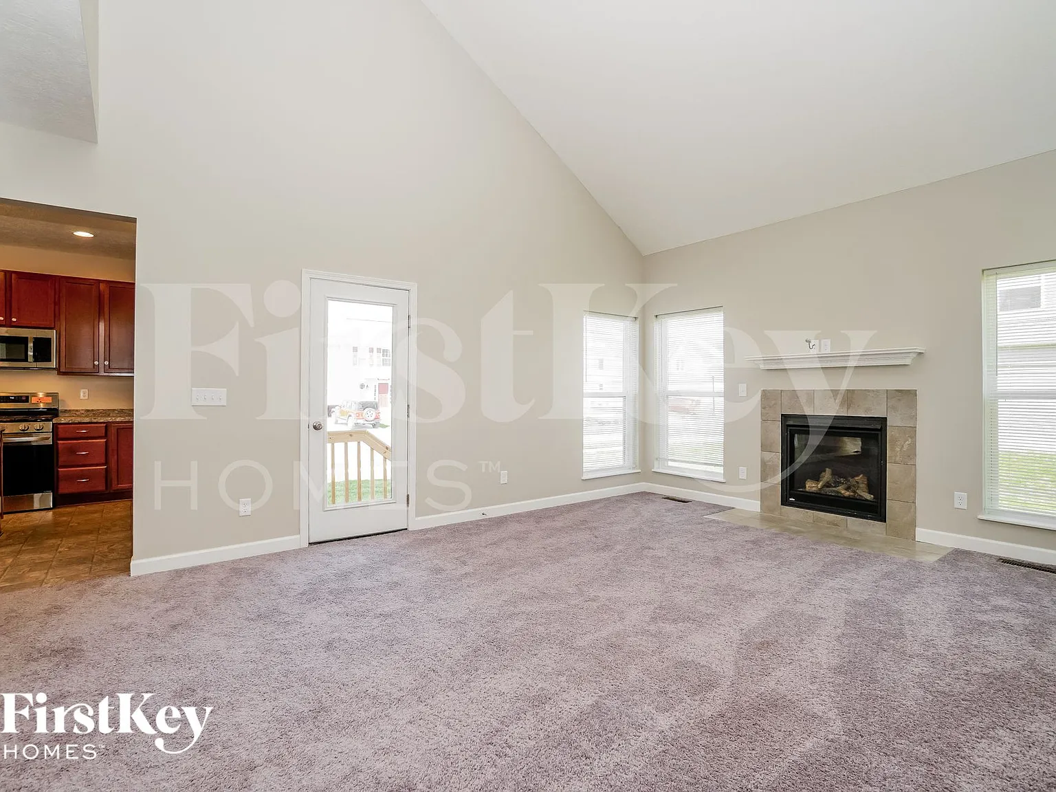 4 bed, 2.5 bath, 2234 sqft, $3,065 — Photo 3