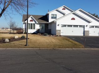 9724 77th St S, Cottage Grove, MN 55016