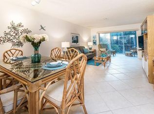 3021 Sandpiper Bay Cir APT E104, Naples, FL 34112