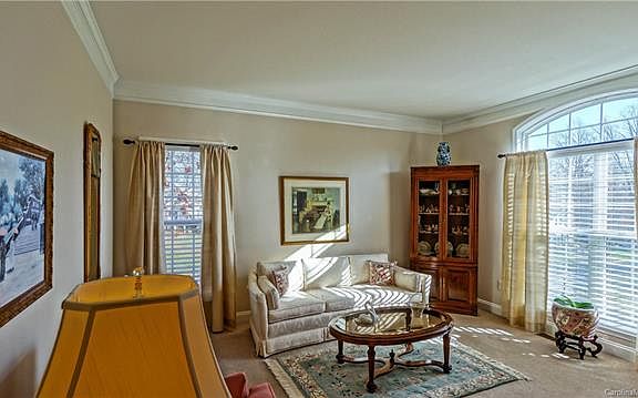 5th image of 185 Herons Gate Dr